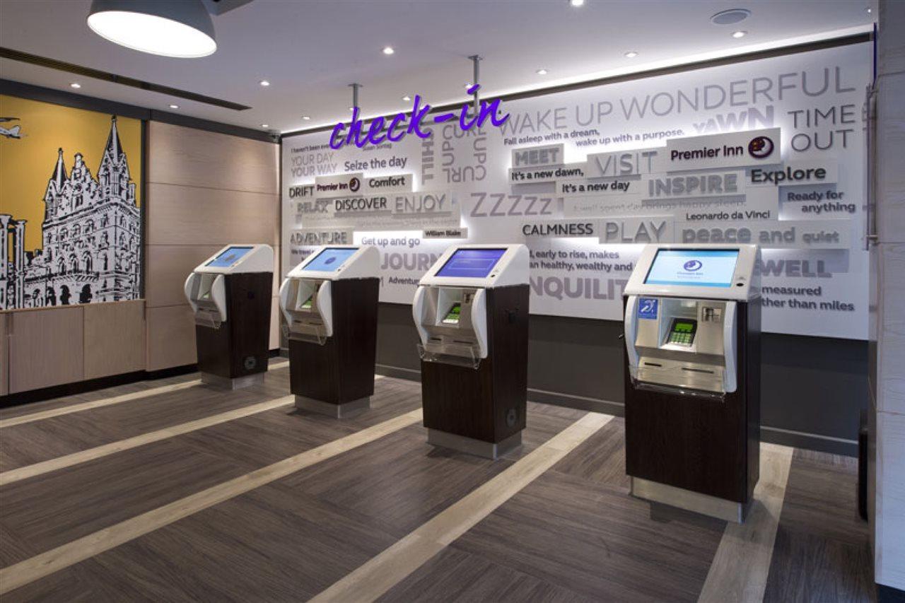 Premier Inn London King'S Cross Εξωτερικό φωτογραφία